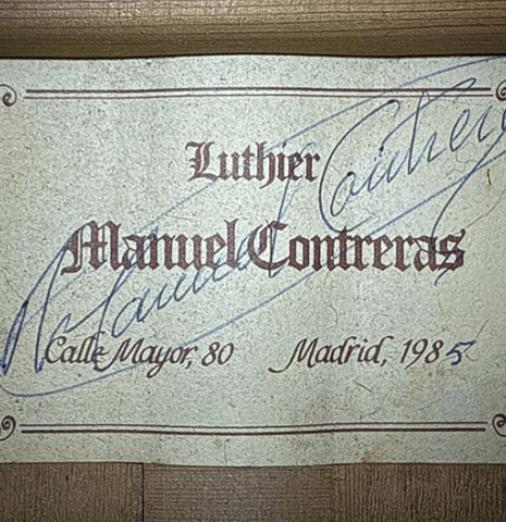 The label of a 1985 Manuel Contreras "Double Top" classical guitar made of spruce and CSA rosewood