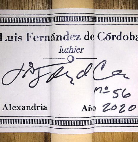 The label of a 2020 Luis Fernandez de Cordoba classical guitar made of spruce and black limba wood.