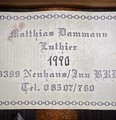 The label of a 1990 Matthias Dammann classical guitar (ex Pepe Romero) made of cedar and CSA rosewood