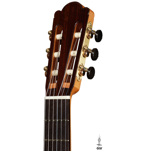 The headstock of a 2025 Francesco De Gregorio "Torres, SE 111" classical guitar made of spruce and maple