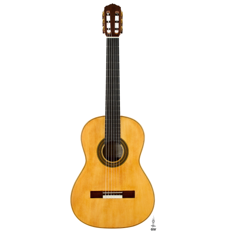 The front of a 2026 Liuteria Frignani "1910 Manuel Ramirez" classical guitar made of spruce and Indian rosewood