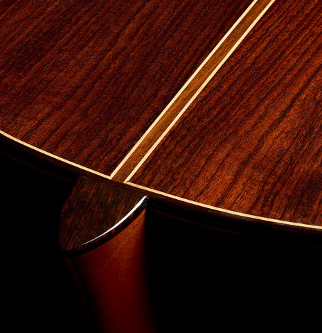 The heel, back binding and purfling of a 2024 Francisco Navarro Garcia "Rodriguez" classical guitar made of cedar and Indian rosewood