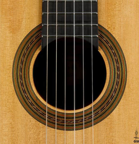 The rosette of a 2025 Yulong Guo "Torres SE 124" classical guitar made of spruce and maple
