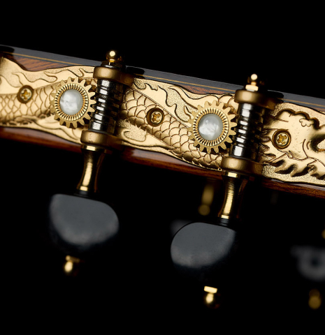 The tuning machines of a 2018 Yulong Guo "Chamber Concert" classical guitar made of spruce and Indian rosewood