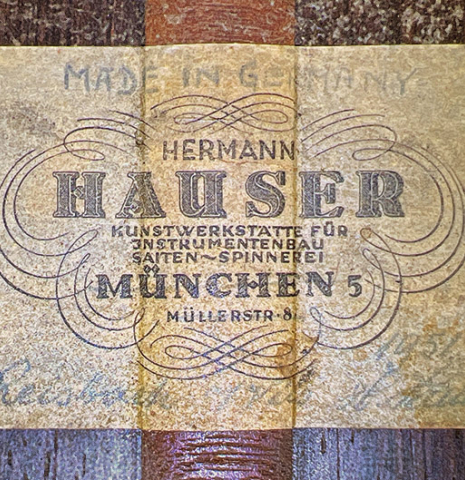 The label of a 1951 Hermann Hauser I (ex John DeRose) made with spruce and CSA rosewood