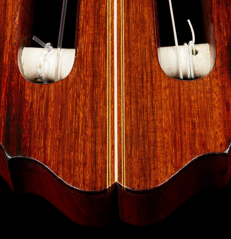 The headstock with purfling of a 1934 Hermann Hauser I classical guitar made of spruce and CSA rosewood