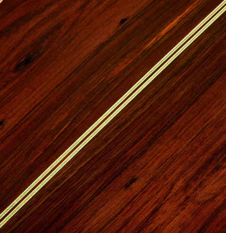 The back center seam of a 2004 Hermann Hauser III "1931 Segovia" classical guitar (ex Marcelo Kayath) made of spruce and CSA rosewood