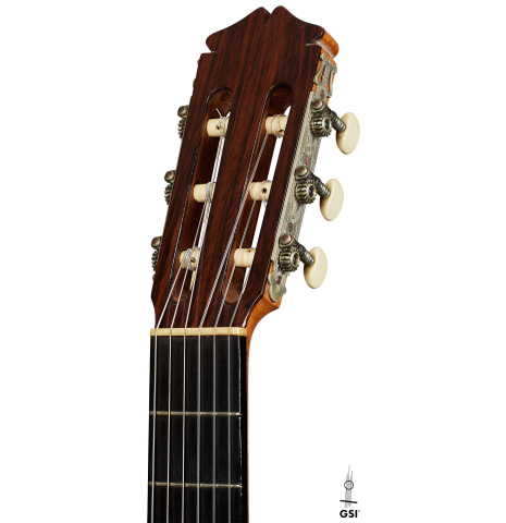 The headstock of a 1931 Santos Hernandez classical guitar made of spruce and CSA rosewood (ex David Gómez Tárrega)