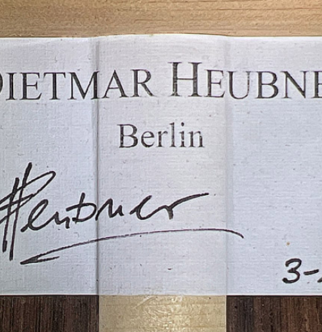 The label of a 2022 Dietmar Heubner classical guitar made with spruce and African rosewood