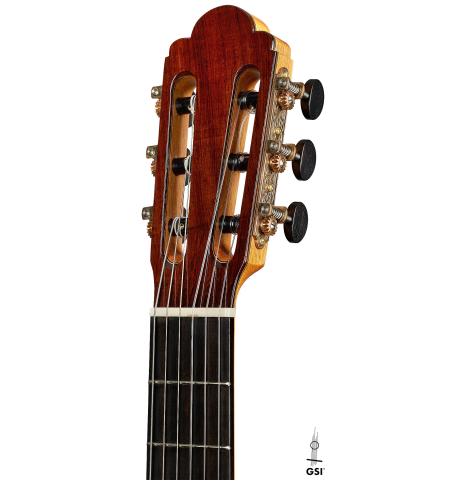 The headstock of a 2021 Kenny Hill "Torres 640" classical guitar made of spruce and CSA rosewood