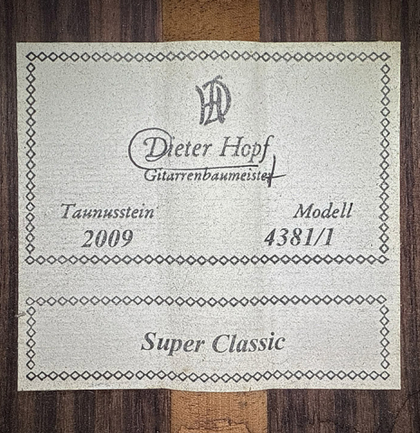 The label of a 2009 Dieter Hopf “Super Classic” classical guitar made of cedar and Indian rosewood