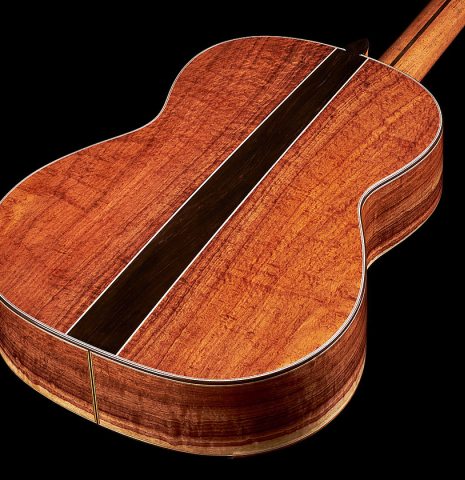 The back and sides of a 2024 Wolfgang Jellinghaus "Signature CD/CD" classical guitar made of cedar and Granadillo