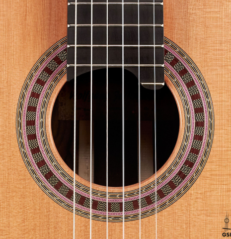 The rosette of a 2023 Wolfgang Jellinghaus "Signature CD/CD" CD/ZR classical guitar.