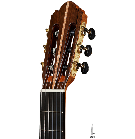The headstock of a 2025 Wolfgang Jellinghaus "Signature CD/CD" classical guitar made of cedar and ziricote