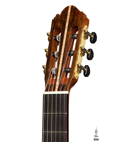 The headstock of a 2025 Wolfgang Jellinghaus "Signature CD/CD" classical guitar made of cedar and ziricote