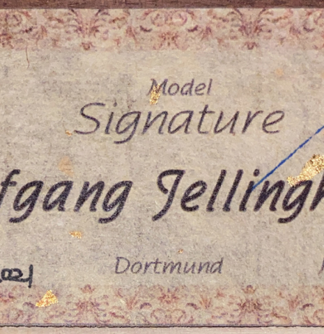 The label of a 2021 Wolfgang Jellinghaus "Signature SP/CD 640" SP/GR classical guitar.