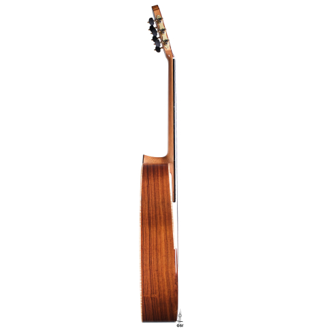 The side of a Wolfgang Jellinghaus "Signature CD/SP 640" classical guitar made of cedar and Granadillo