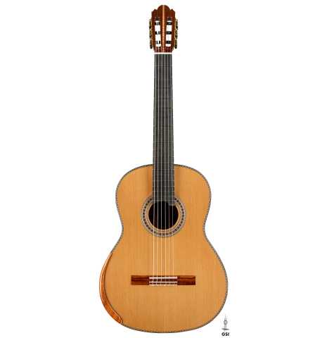 The front of a 2025 Wolfgang Jellinghaus "Signature CD/SP" classical guitar made of cedar/spruce and granadillo