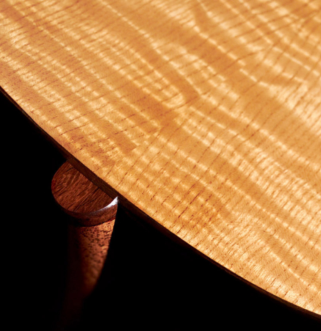 The back of a 2023 Wolfgang Jellinghaus "La Romantica 1a" romantic guitar made with spruce and maple.