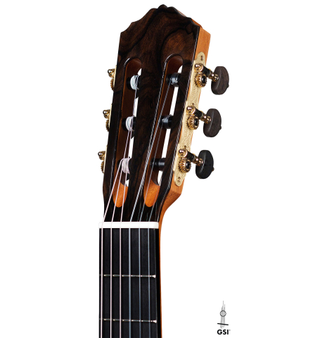 The headstock of a 2023 Wolfgang Jellinghaus &quot;1912 Ex-Segovia&quot; classical guitar made of spruce and maple