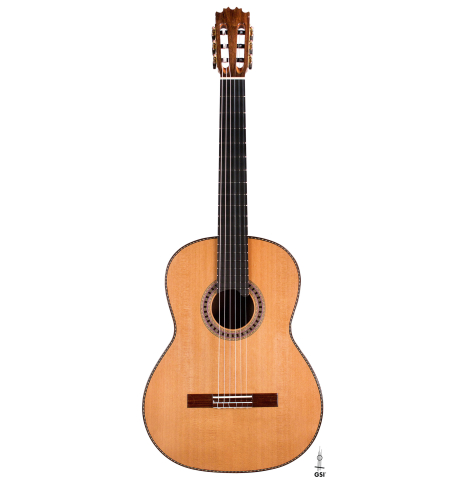 The front of a Wolfgang Jellinghaus "Alemana" 1a CD/CD" classical guitar made of cedar and African rosewood