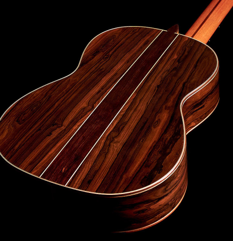The back of a 2022 Wolfgang Jellinghaus &quot;Signature SP/SP&quot; double top classical guitar made of spruce and ziricote