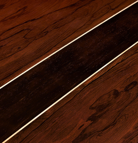 Closeup detail of the back of a 2024 Wolfgang Jellinghaus "Signature SP/SP" double top classical guitar made of spruce and ziricote