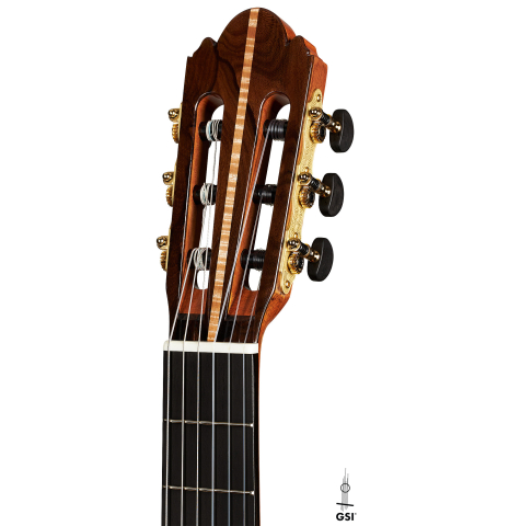 The headstock of a 2024 Wolfgang Jellinghaus "Signature SP/SP" double top classical guitar made of spruce and ziricote