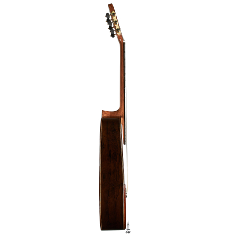The side of a 2024 Wolfgang Jellinghaus "Signature SP/SP" double top classical guitar made of spruce and ziricote
