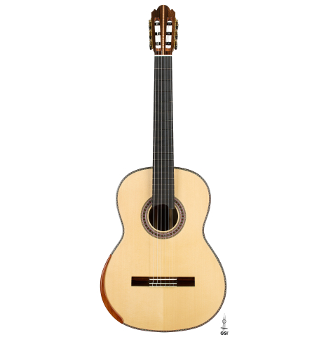 The front of a 2026 Wolfgang Jellinghaus "Signature SP/SP" double top classical guitar made of spruce and ziricote