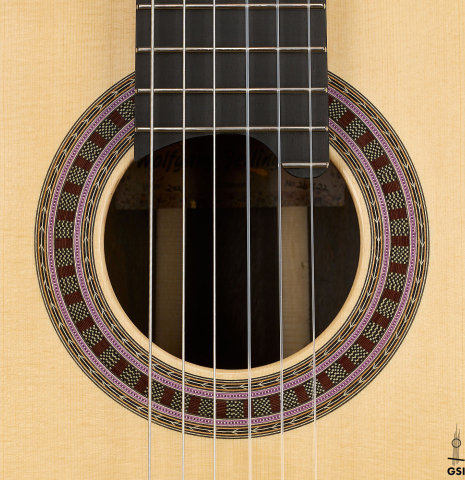 The rosette of a 2026 Wolfgang Jellinghaus "Signature SP/SP" double top classical guitar made of spruce and ziricote