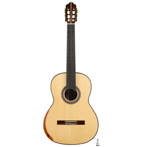 The front of a 2026 Wolfgang Jellinghaus "Signature SP/SP" double top classical guitar made of spruce and ziricote