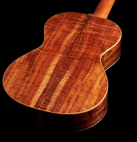 The back and sides at the foot of a Wolfgang Jellinghaus "La Romantica A" romantic guitar made with spruce and granadillo.