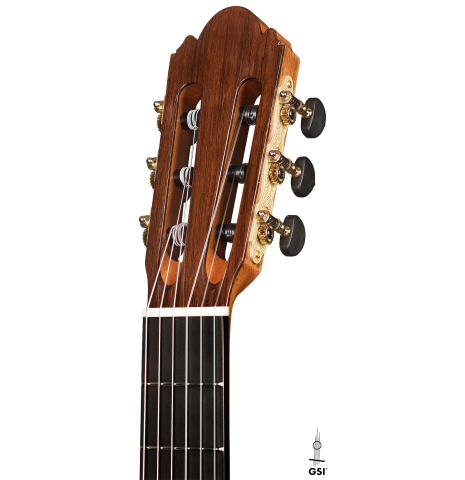 The headstock of a Wolfgang Jellinghaus "Alemana EF SP/CD" double top classical guitar made of spruce and African rosewood