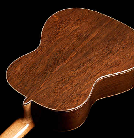 The back and sides of a Wolfgang Jellinghaus "Bavaria A" classical guitar made of spruce and African rosewood