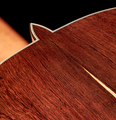 The heel of a Wolfgang Jellinghaus "Espanola 1a" CD/AR classical guitar