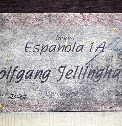 The label of a 2022 Wolfgang Jellinghaus &quot;Espanola 1a&quot; CD/AR classical guitar