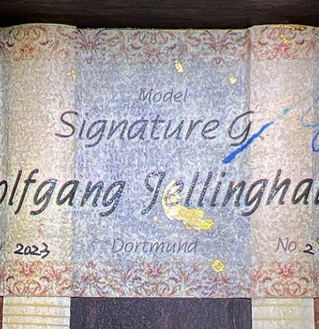 The label of a 2023 Wolfgang Jellinghaus &quot;Signature CD/CD 630&quot; double top guitar made of cedar and granadillo