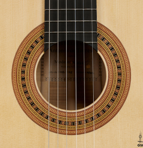 The rosette of a Wolfgang Jellinghaus “Torres 43” classical guitar made of spruce and maple and clear finish