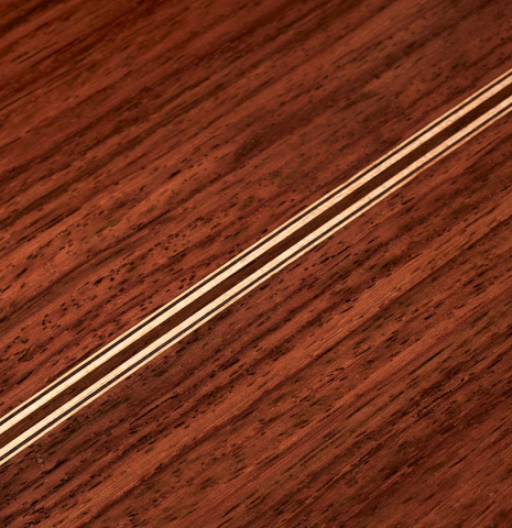 Detailed view of back and center seam of a 2023 Wolfgang Jellinghaus "Espanola A" classical guitar with spruce top and Indian rosewood back and sides
