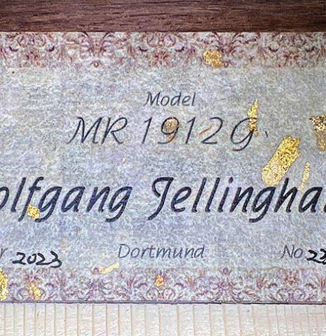 The label of a 2023 Wolfgang Jellinghaus "1912 Ex-Segovia 640" classical guitar made of spruce and granadillo.