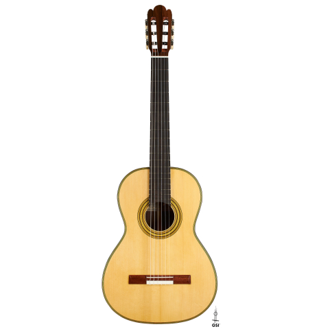 The front of a Wolfgang Jellinghaus “Torres FE 13 - clear” classical guitar made with spruce and Indian rosewood
