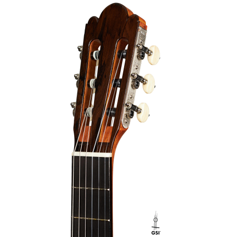 The headstock of a Wolfgang Jellinghaus “La Leona FE 04-T” made of spruce and cypress