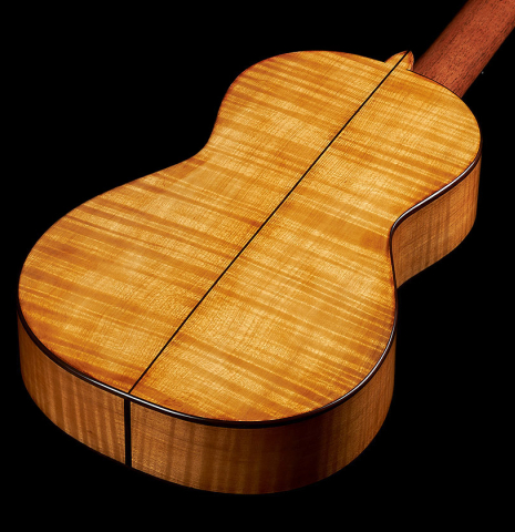This is the back and sides of a Wolfgang Jellinghaus "Torres 77" classical guitar made of spruce and maple