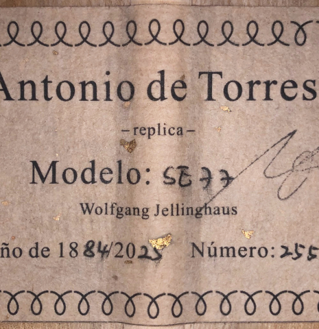 This is the label of a Wolfgang Jellinghaus "Torres 77" classical guitar made of spruce and maple
