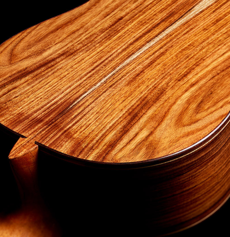 This is the heel, back binding and purfling of a Wolfgang Jellinghaus "Torres 77 - clear" classical guitar made of spruce and granadillo