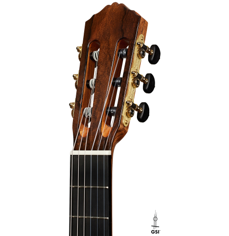 The headstock of a Wolfgang Jellinghaus "1912 Ex-Segovia 630" classical guitar made of spruce and ziricote