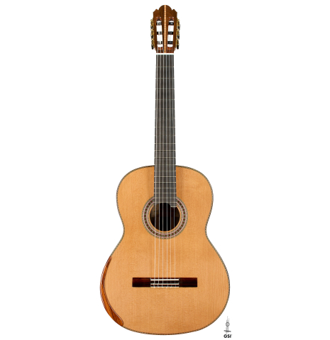 The front of a 2025 Wolfgang Jellinghaus "Signature CD/SP" classical guitar made of cedar/spruce and ziricote