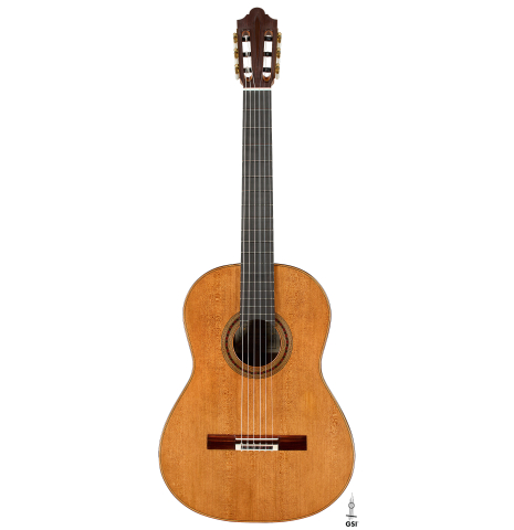The front of a Wolfgang Jellinghaus "Friederich - aged" classical guitar made of cedar and Indian rosewood