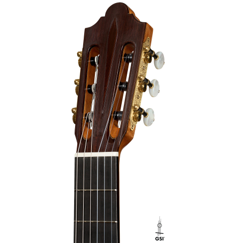 The headstock of a Wolfgang Jellinghaus "Friederich - aged" classical guitar made of cedar and Indian rosewood